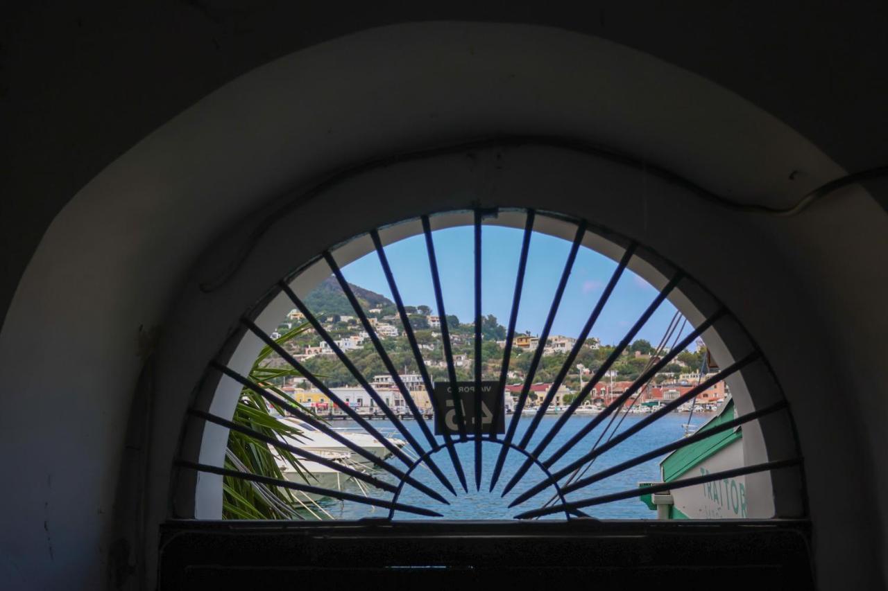 Appartamento Panoramico La Rosa Dei Venti-Libeccio Ischia Exteriér fotografie